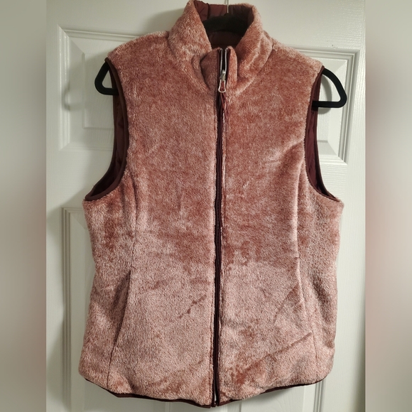 Reversible Puffer Vest - Picture 2 of 4